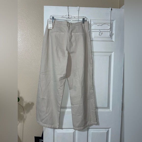 NWT Abercrombie & Fitch Ultra High Rise, Wide Leg (SHORT) - Picture 2 of 5